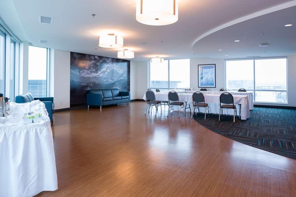 The Grand Winnipeg Airport Hotel By Lakeview 레스토랑 사진
